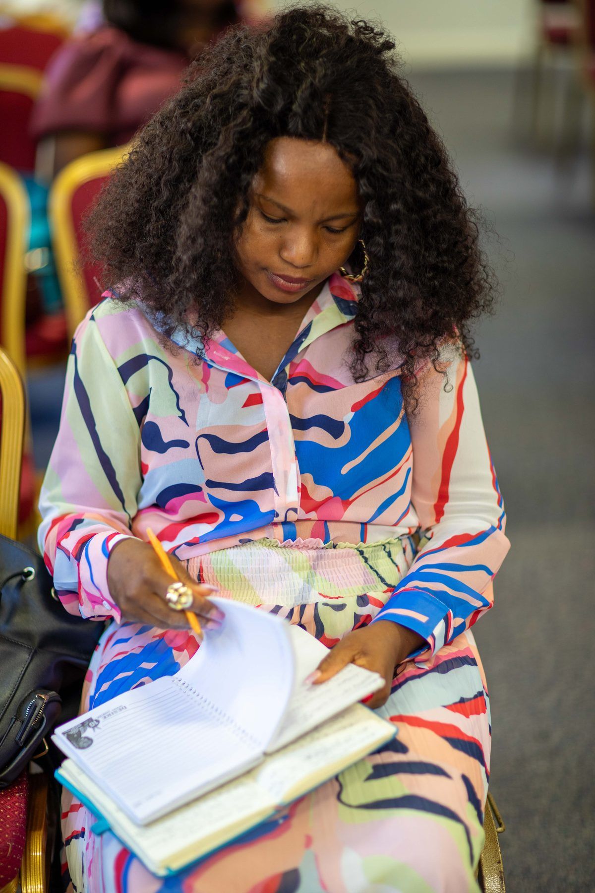 Taking notes during Bible study